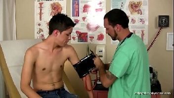 Porn gay hd free novinho dando pro doutor tarado