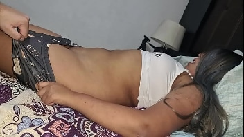 Videos de sexo xnxx com a novinha dormindo
