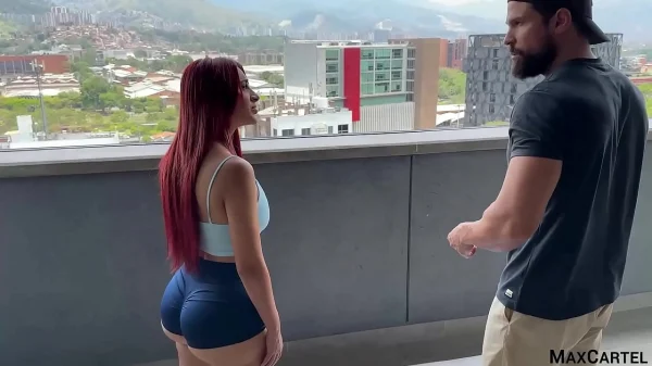 Ruiva Safada é Comida de Quatro pelo Personal Trainer