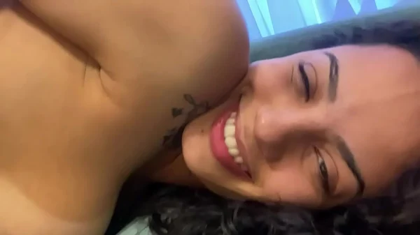 Morena Safada Mostra Punheta Explícita e Buceta Deliciosa