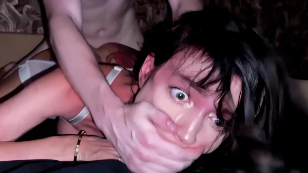 Vadia louca apanha e geme de tesão nesse sexo selvagem